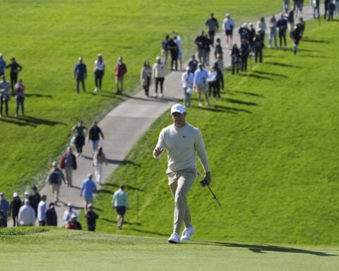 Patrick Rodgers takes the lead at Torrey Pines as Scheffler and McIlroy falter