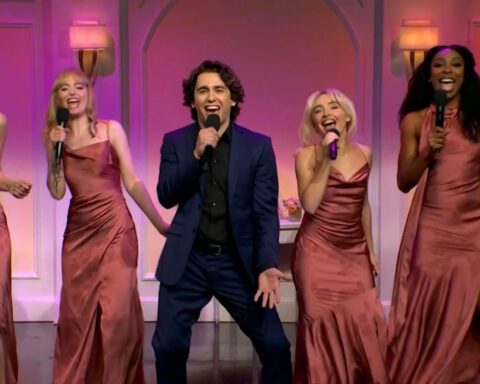 Sabrina Carpenter joins Domingo for 'SNL' 50th anniversary special