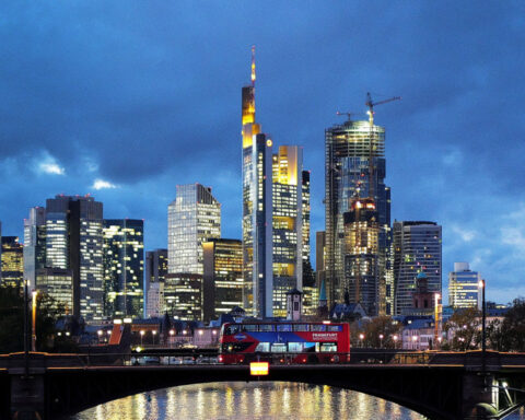 German investor morale improves ahead of election