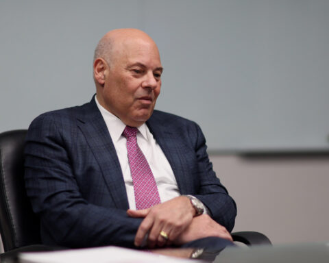 U.S. Postal Service chief asks board to identify successor