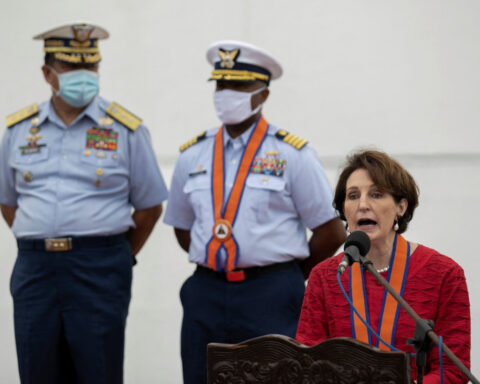 US condemns 'dangerous' manoeuvres by Chinese navy in South China Sea