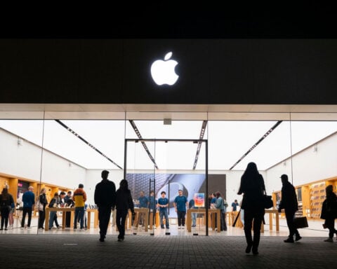 Apple launches the iPhone 16e, a cheaper new version of the iPhone 16