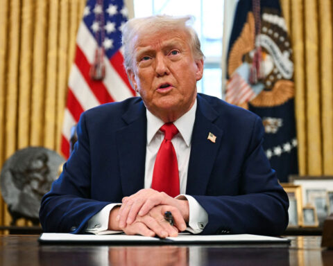 Harry Enten breaks down how Trump's base feels about ending birthright citizenship