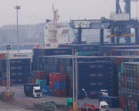 Taiwan January export orders down for first time in nearly a year