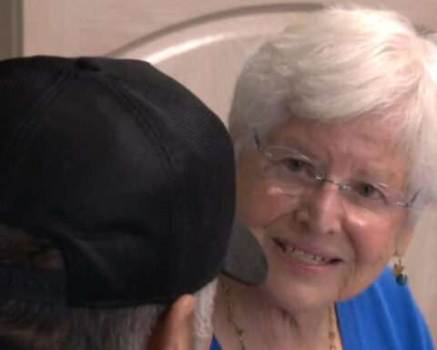 Inspired by her family members, Volunteer helps immigrants become U.S. citizens