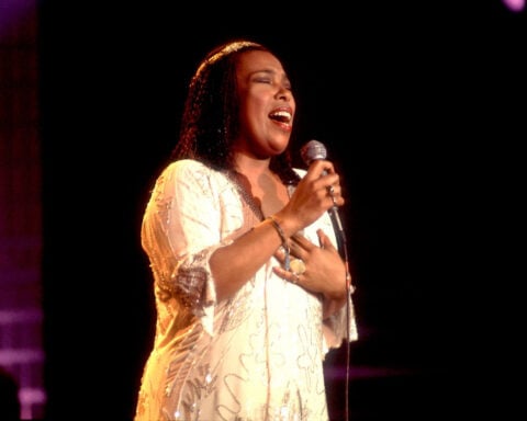 Roberta Flack, Grammy Award-winning singer, dead at 88