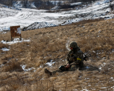 Democratic, Republican lawmakers propose resolution backing Ukraine