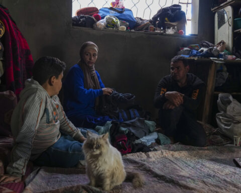 Desperation grows in northern Gaza as Palestinians struggle to rebuild their homes