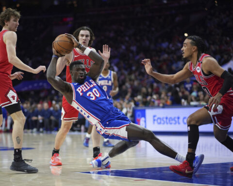 Paul George on woeful 76ers after 8th straight loss: 'Showing no signs of a team that will compete'