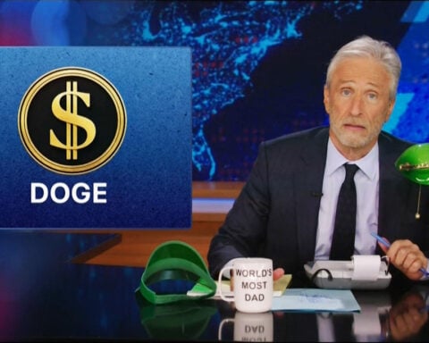 Jon Stewart got so into his ‘bloody good’ monologue he cut his hand open on ‘The Daily Show’