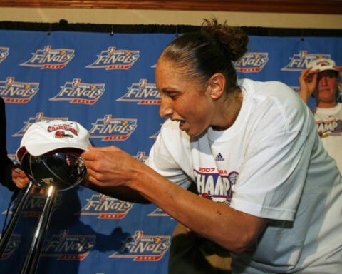 Diana Taurasi of the Phoenix Mercury retires after 20 WNBA seasons, 3 titles and 6 Olympic golds