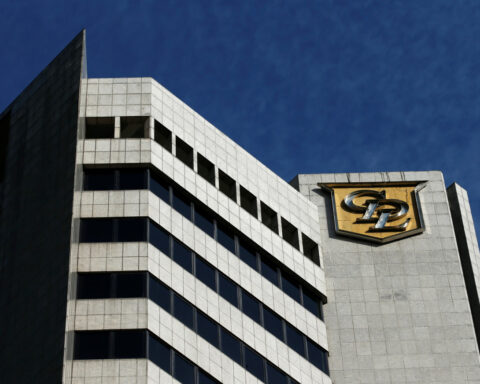 City Developments' trading suspended amid family power struggle