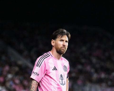 Lionel Messi fined for grabbing the neck of an opposition coach