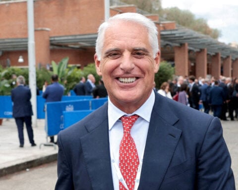 UniCredit CEO Orcel's annual pay jumps by 30% to 13 million euros
