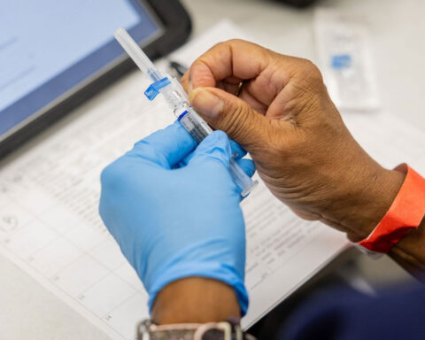 FDA meeting to choose flu vaccine composition canceled without explanation