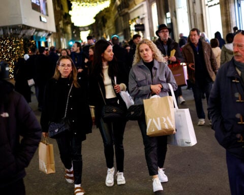 Italy business morale weakens in February but consumers more upbeat