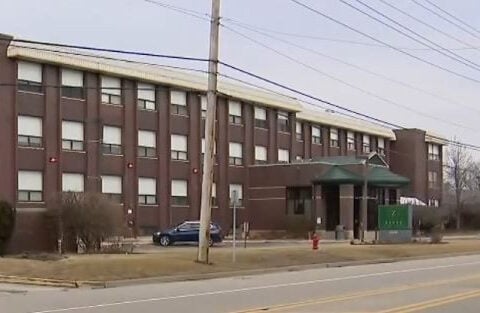 Woman says nursing home banned her from visiting her now-dead sister after she complained