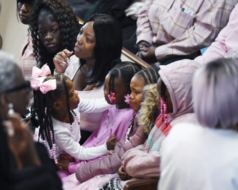 Detroit mayor says deaths of 2 kids in cold can't 'happen again,' orders more outreach