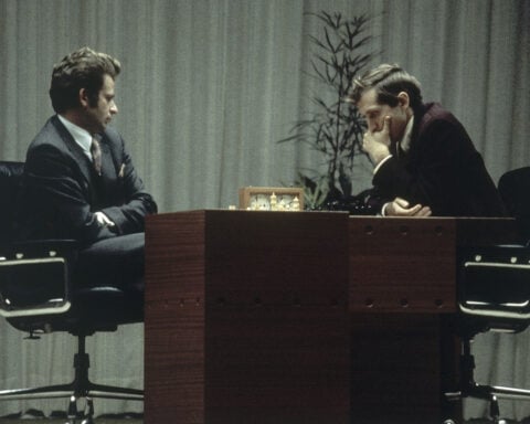Boris Spassky, Soviet chess champion who lost Cold War-era match to Bobby Fischer, dies at 88
