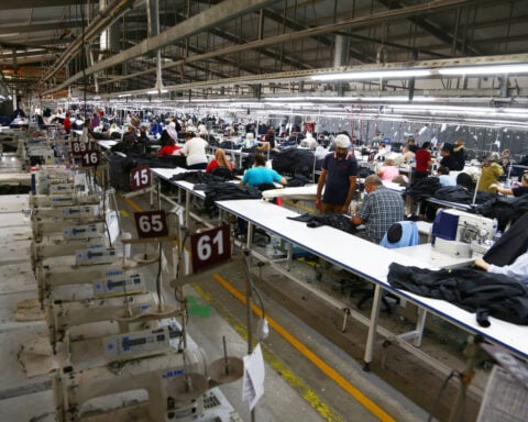Turkey's unemployment rate dips to 8.4% in January