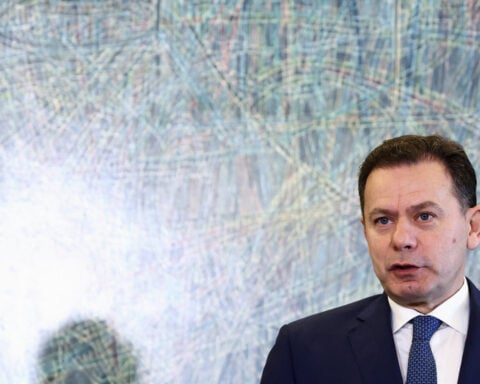 Portugal cabinet to study conflict of interest allegations against PM