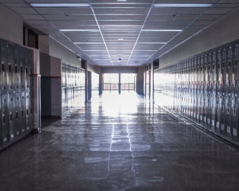 Lockdown lifted; 3 suspects arrested after Crenshaw High School stabbing