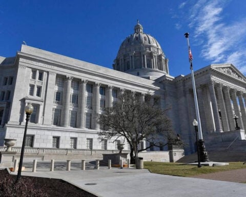 Missouri bill would offer $1,000 to help turn in undocumented immigrants