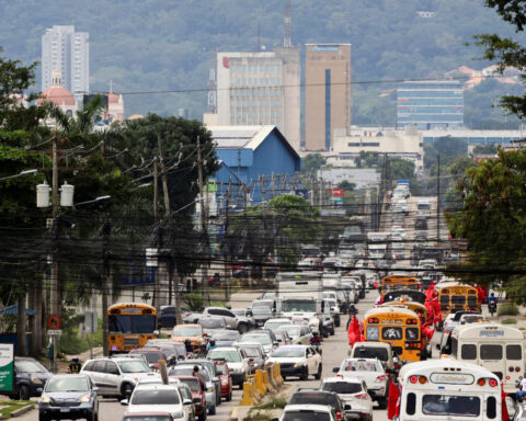 Power largely back after outage hit Honduras