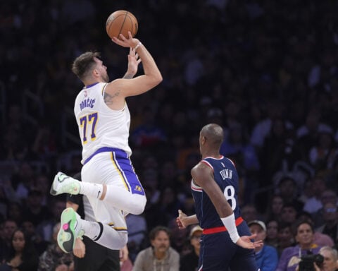 Luka scores 29 points and LeBron adds 17 in the Lakers' 2nd straight win over the Clippers, 108-102