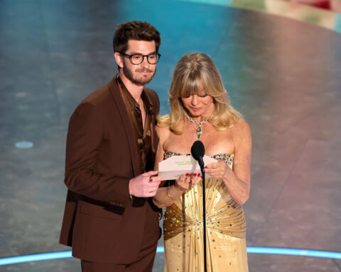 Andrew Garfield’s touching tribute to his mom with Goldie Hawn