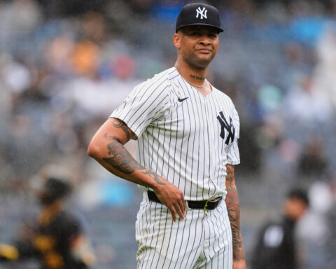 Yankees' AL Rookie of the Year Luis Gil to start season on injured list with shoulder injury