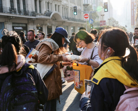 China central bank urged to add policy tools to spur consumption