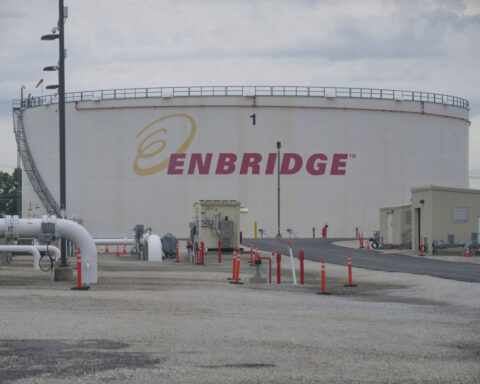 Tariffs would need to be in place for years to alter US-Canada crude flows, Enbridge says