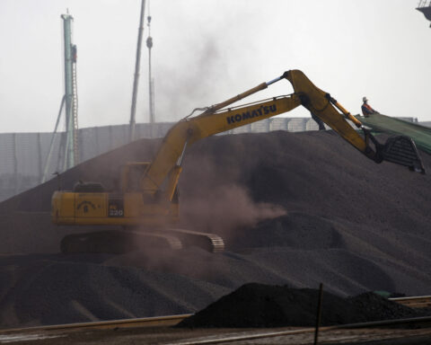 Iron ore declines as Sino-US tariffs fuel trade war tensions