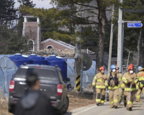 South Korean fighter jets accidentally drop bombs, injuring 8 people