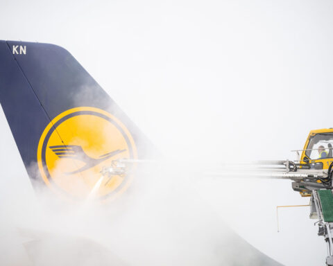 The science behind airplane deicing: A mechanical engineer explains