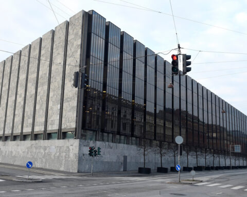 Denmark's central bank cuts key interest rate by 25 basis points