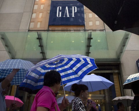 Gap beats quarterly sales, profit estimates on strong holiday quarter