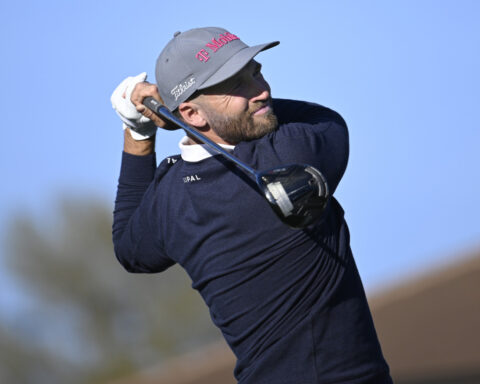 Wyndham Clark handles a stressful test at Bay Hill to lead by 2