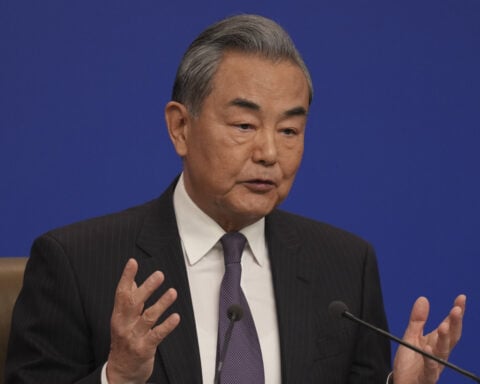 China’s foreign minister criticizes US tariffs and accuses the country of ‘meeting good with evil’