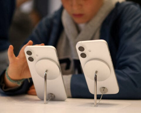 Apple gets local content certificates in Indonesia, still needs more permits