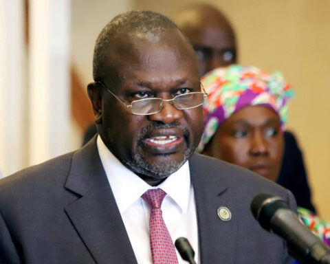 South Sudan detains oil minister and military officials in threat to peace deal