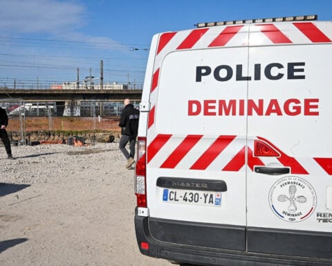 Paris' Gare du Nord grinds to halt after unexploded World War 2 bomb found