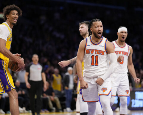 Knicks star Jalen Brunson expected to miss at least 2 weeks with right ankle sprain