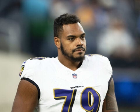 Ravens agree to a new contract with Pro Bowl LT Ronnie Stanley before free agency begins