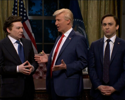 'SNL' pokes fun at Elon Musk in cold open