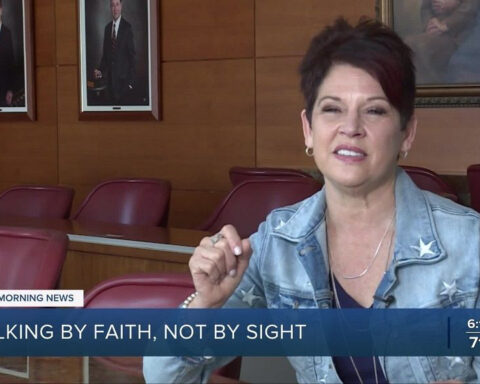 Author, podcaster Jennifer Rothschild inspiring others despite blindness