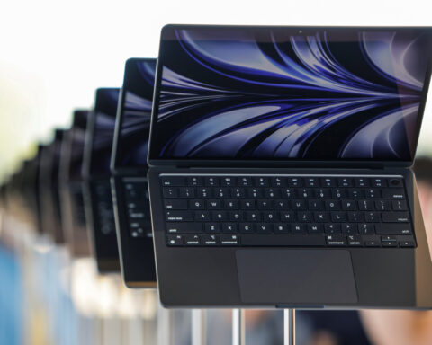 Apple preparing for a major software overhaul, Bloomberg News reports
