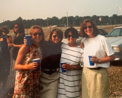 Four friends went on vacation. Then they recreated a favorite photo from 35 years ago