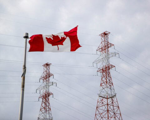 Ontario premier freezes plan to slap surcharge of electricity exports to US